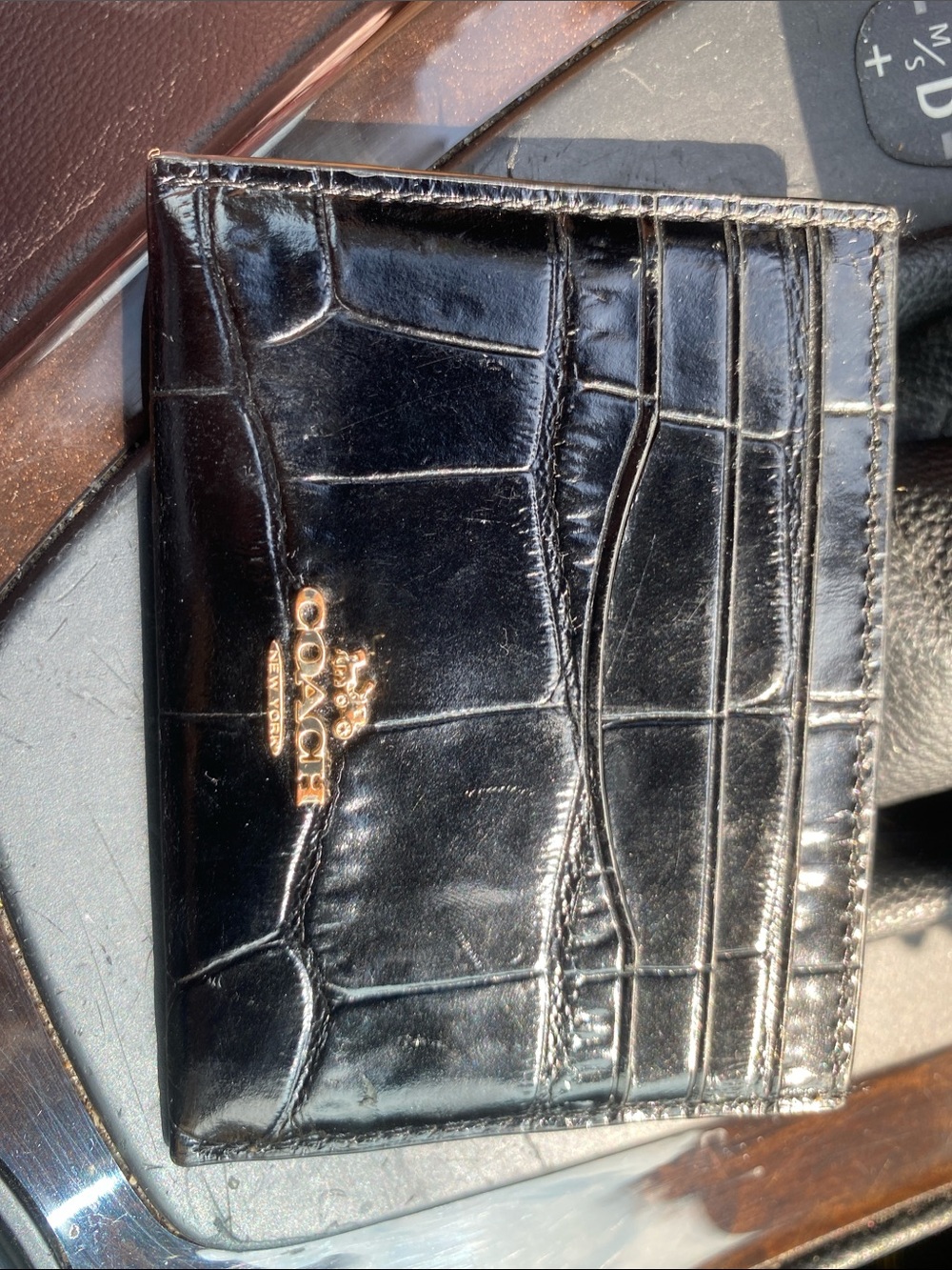 Men's Accessories Subcategory Identification